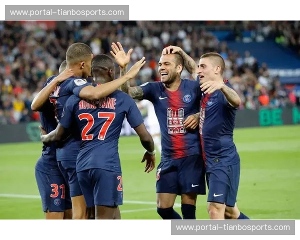 巅峰对决：巴黎圣日尔曼VS欧陆豪强，在王子公园球场见证足球王权的更迭与野心